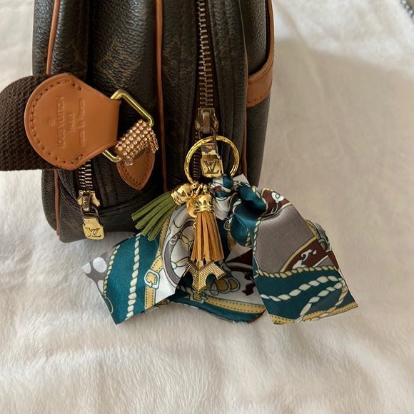 Louis Vuitton Reporter PM bag shoulder straps 11.5x8x4.5 good used condition - Picture 12 of 16